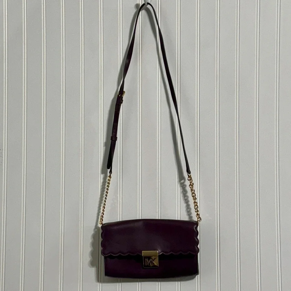 Michael Kors Womens Mott Scalloped Crossbody Bag Merlot Burgundy Leather Gold MK - Picture 6 of 11
